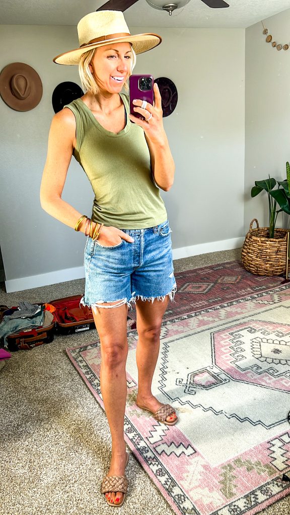 vacation outfit idea, denim shorts, tank top, sandals 